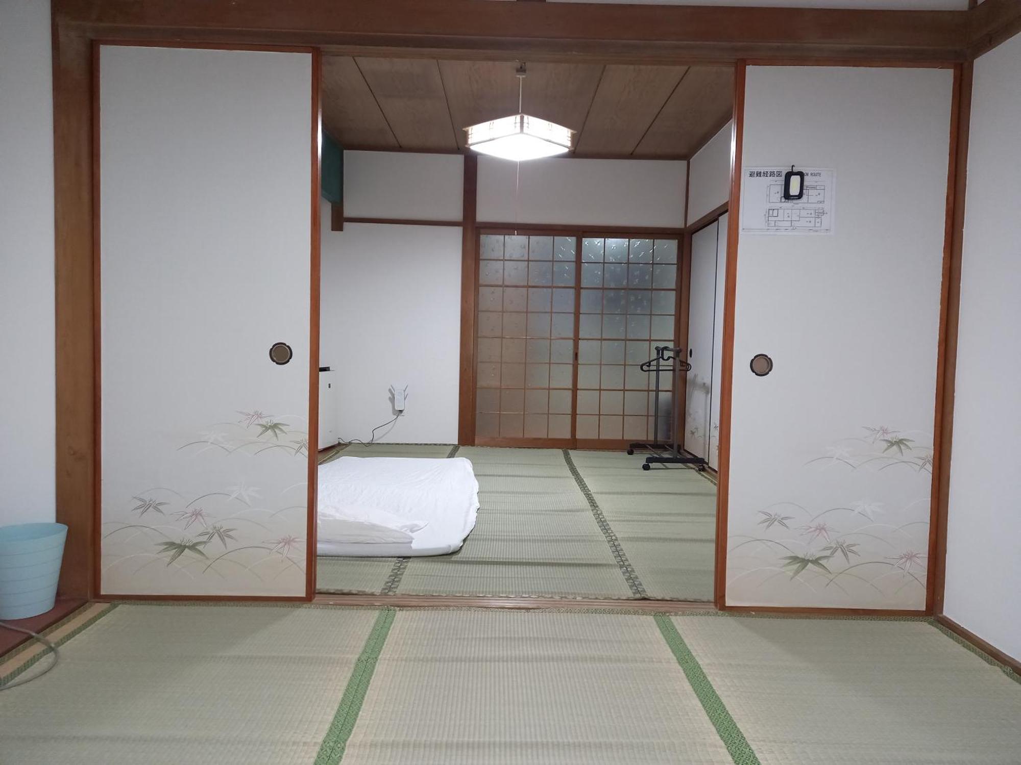 Lucky House Guest House Ōsaka Eksteriør bilde